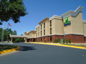 Гостиница Holiday Inn Express Hotel & Suites Midlothian Turnpike, an IHG Hotel  Ричмонд